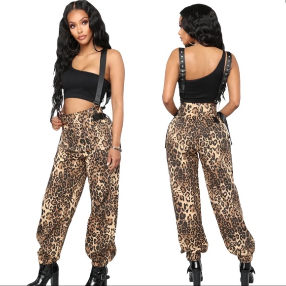 Fashion Nova Don't Get Suspended Leopard Pants - Picture 2 of 4